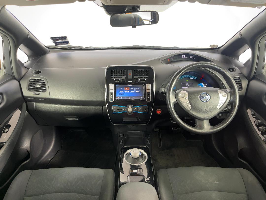 Photo '17' of Nissan Leaf