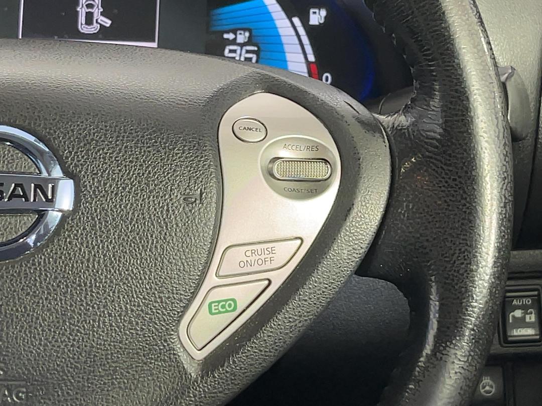 Photo '27' of Nissan Leaf