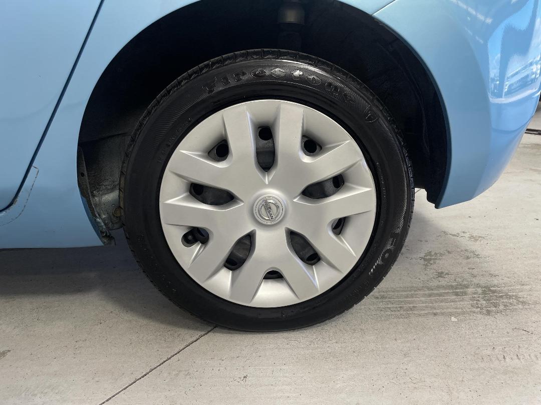 Photo '11' of Nissan Leaf