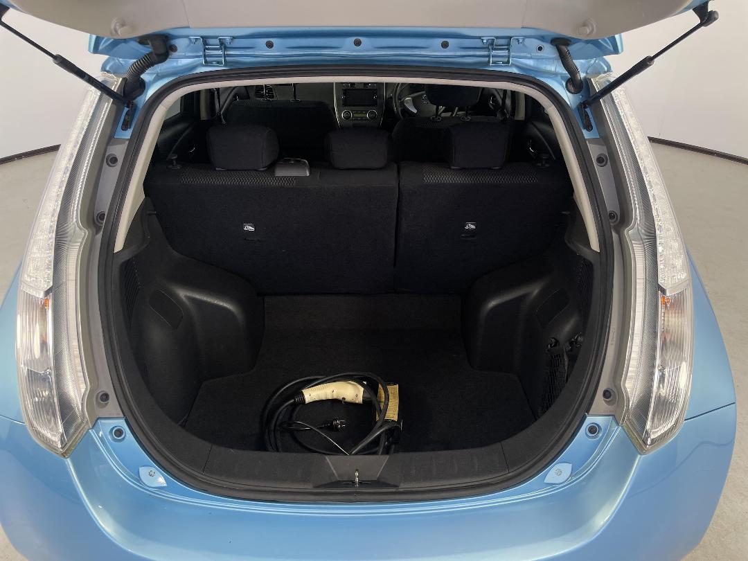 Photo '14' of Nissan Leaf