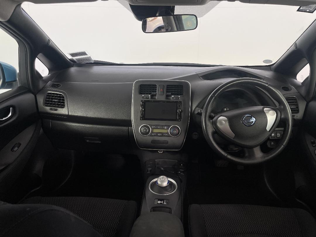 Photo '17' of Nissan Leaf