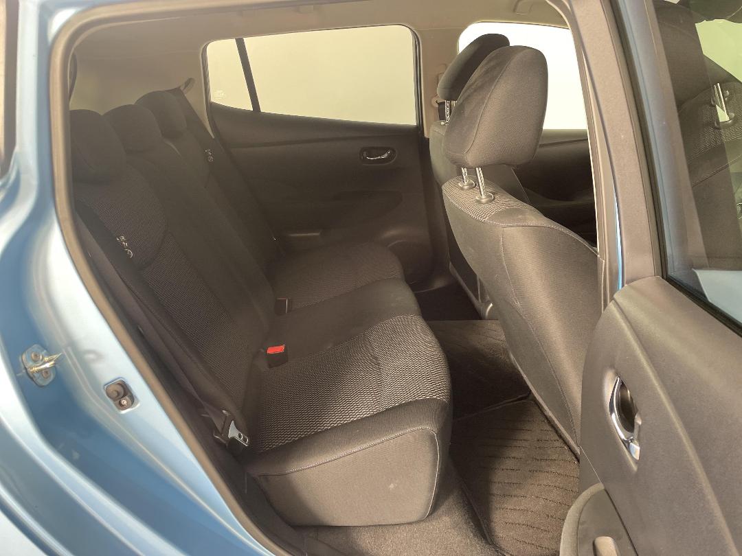 Photo '20' of Nissan Leaf