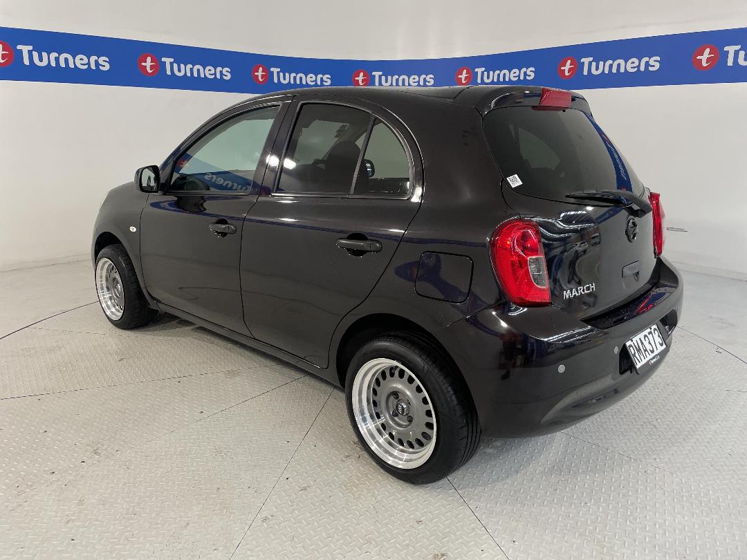 Photo '5' of Nissan March