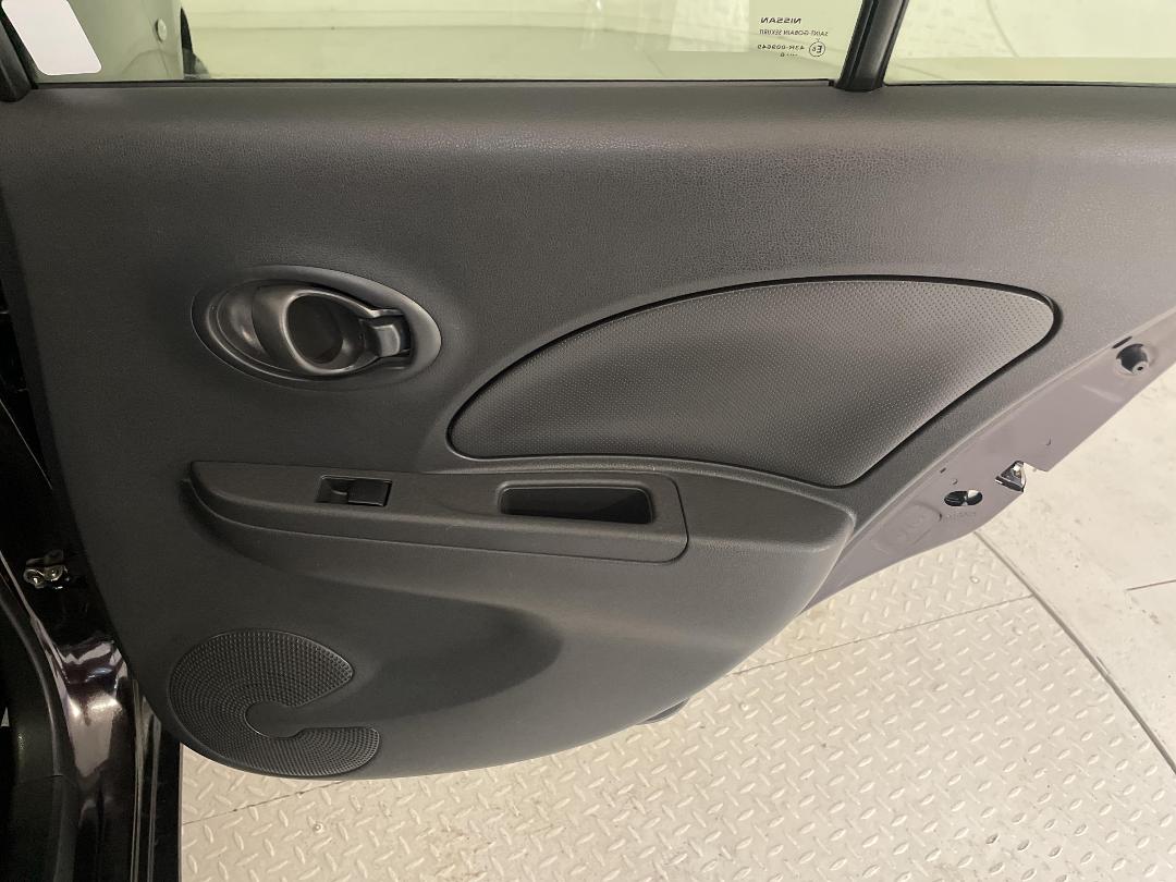 Photo '19' of Nissan March