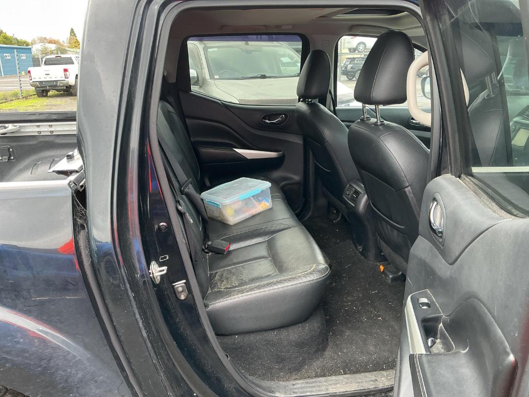 Photo '14' of Nissan Navara ST-X Photo '14' of Nissan Navara ST-X