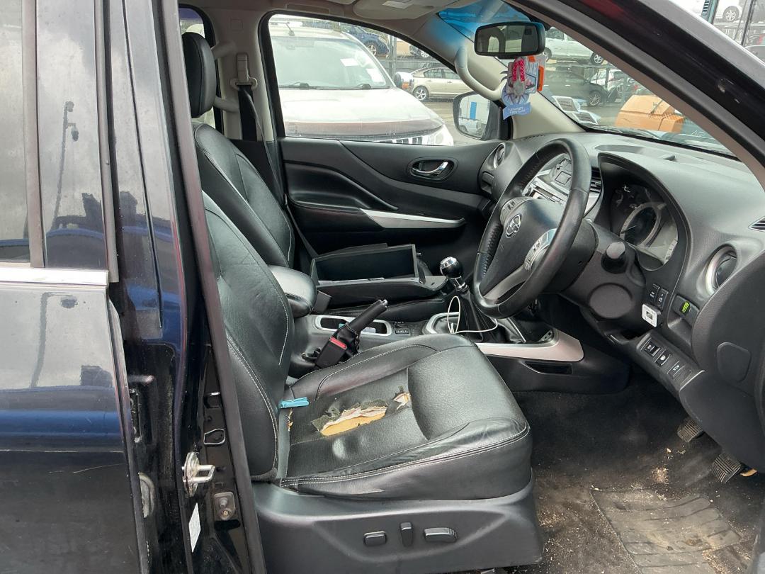 Photo '13' of Nissan Navara ST-X Photo '13' of Nissan Navara ST-X