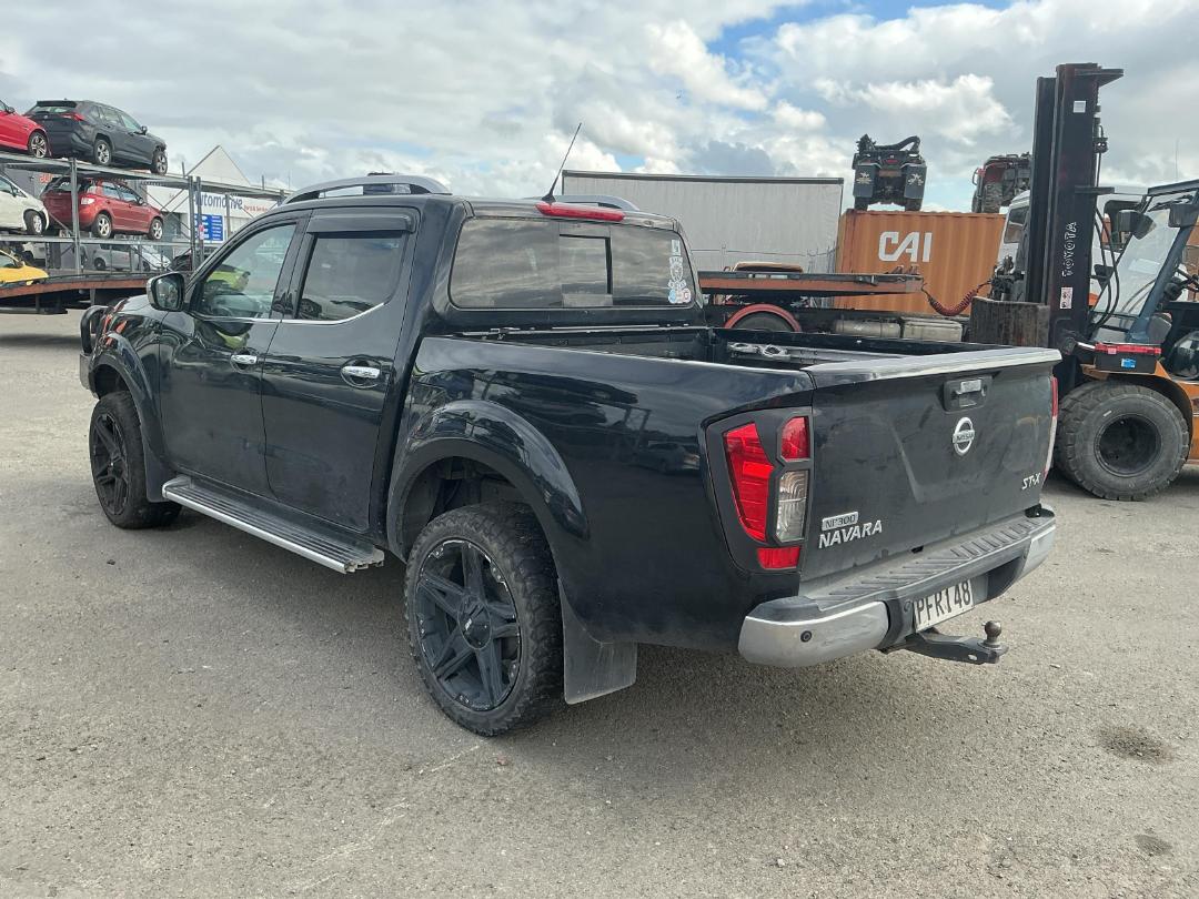 Photo '4' of Nissan Navara ST-X Photo '4' of Nissan Navara ST-X