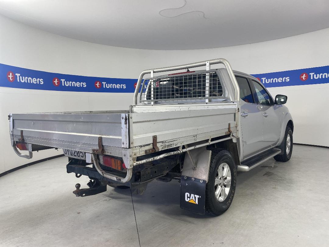 Photo '7' of Nissan Navara