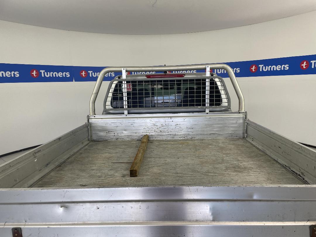 Photo '14' of Nissan Navara