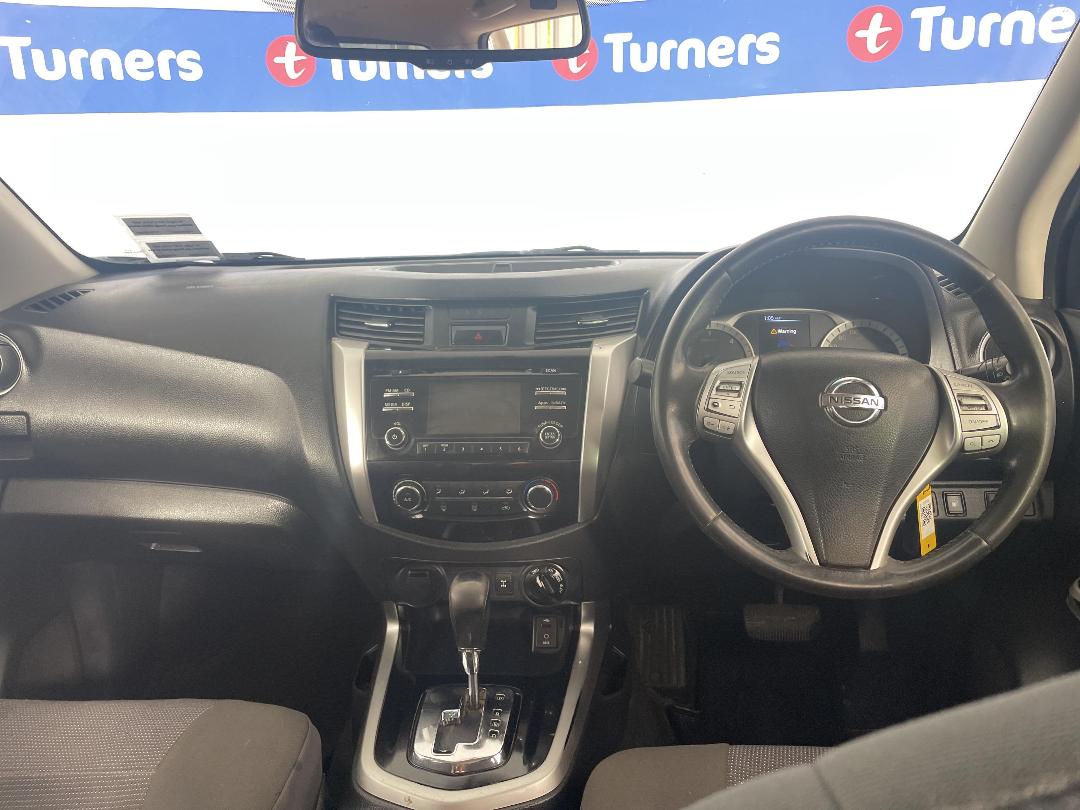 Photo '17' of Nissan Navara