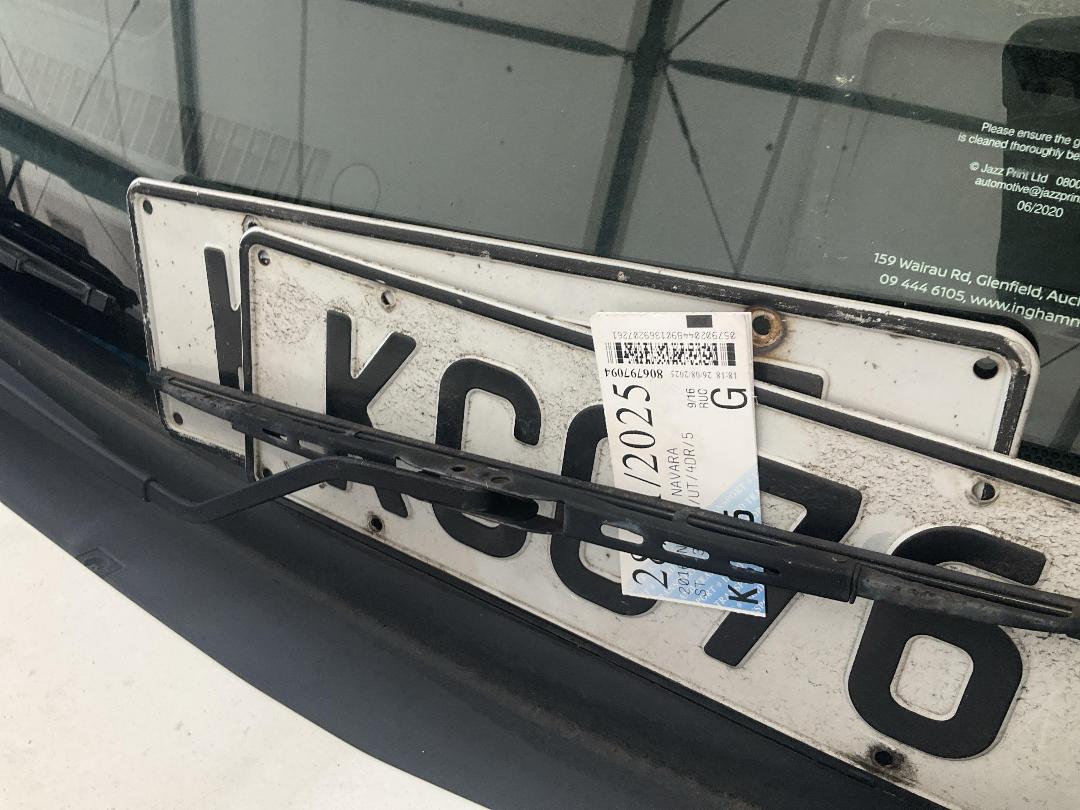 Photo '22' of Nissan Navara ST