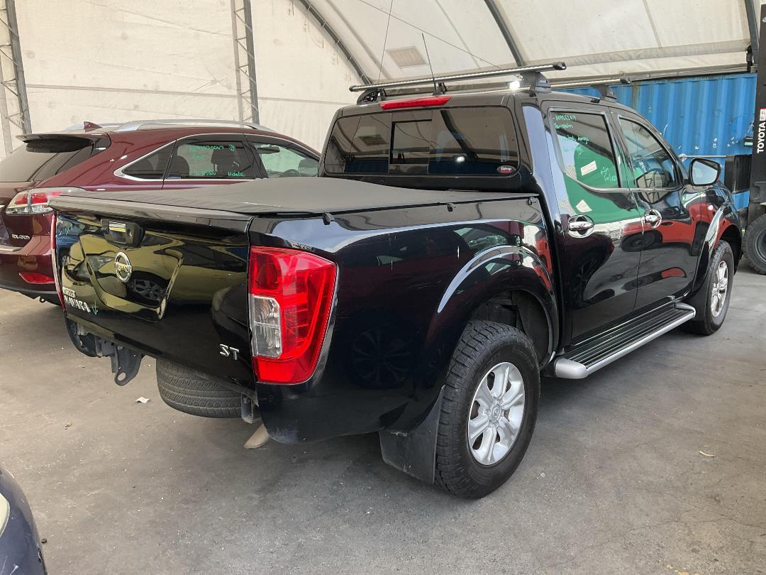 Photo '12' of Nissan Navara ST