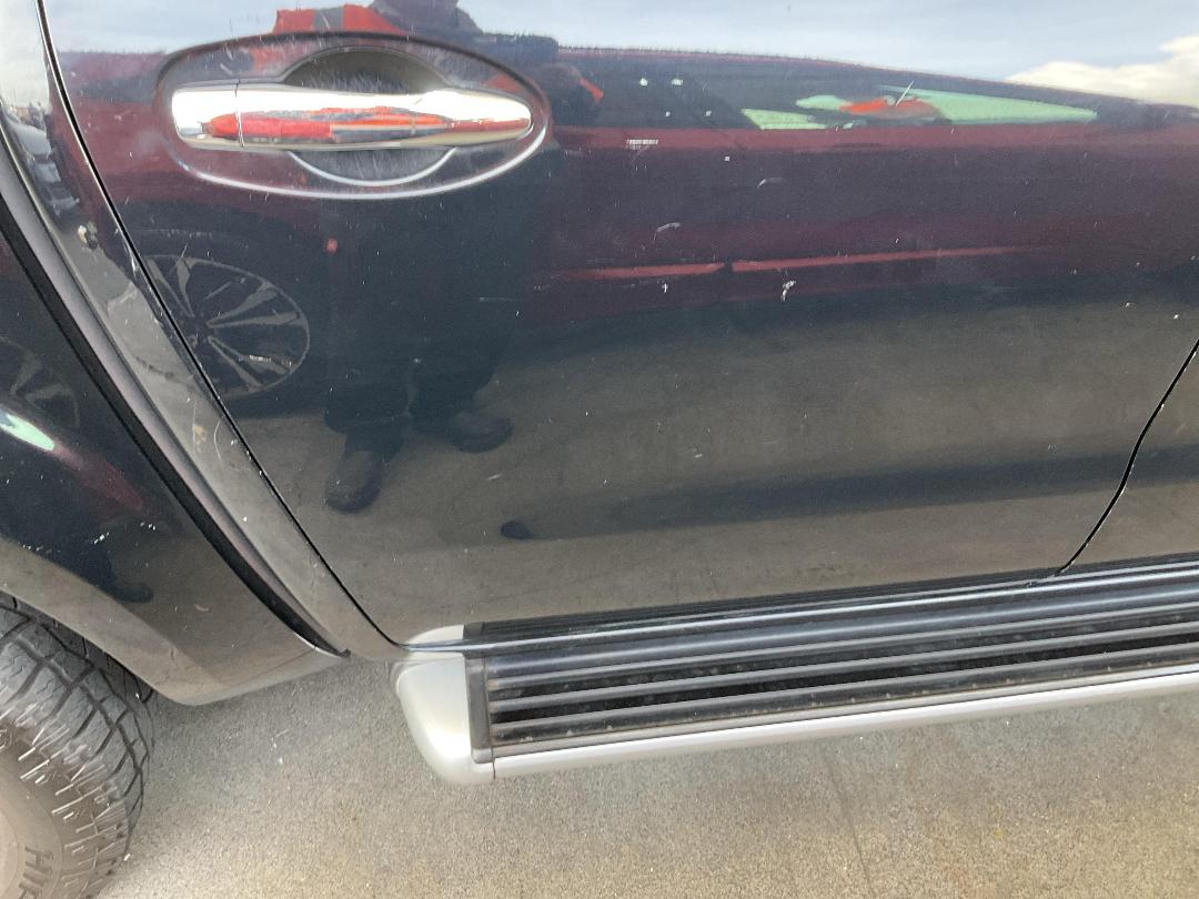 Photo '16' of Nissan Navara ST