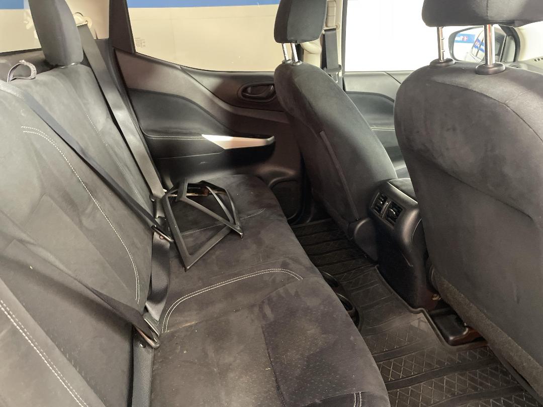 Photo '20' of Nissan Navara Photo '20' of Nissan Navara