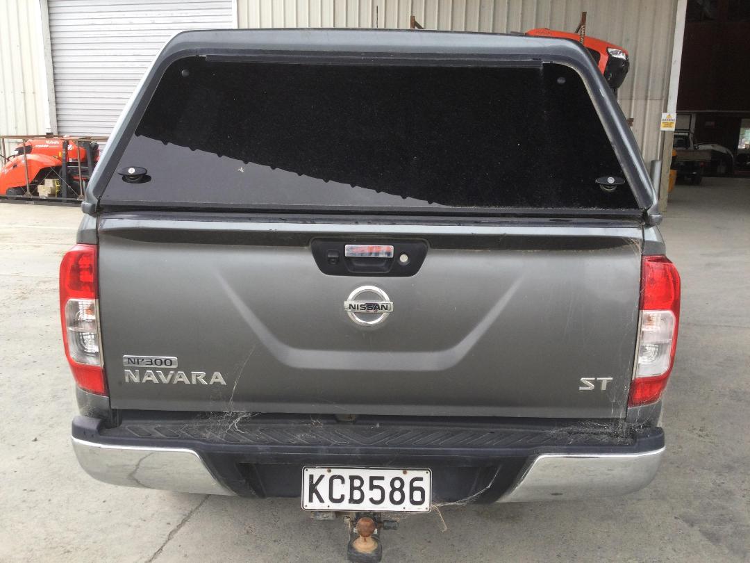 Photo '7' of Nissan Navara ST