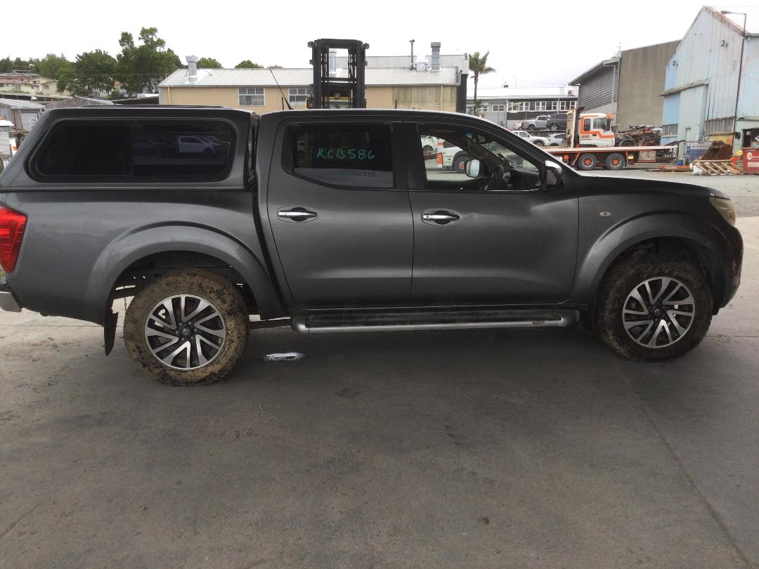 Photo '9' of Nissan Navara ST