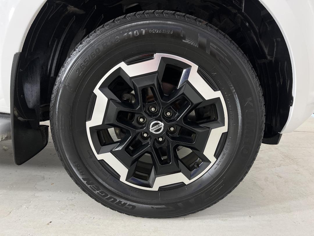 Photo '9' of Nissan Navara