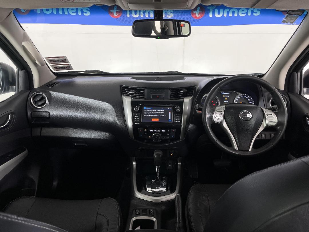 Photo '17' of Nissan Navara