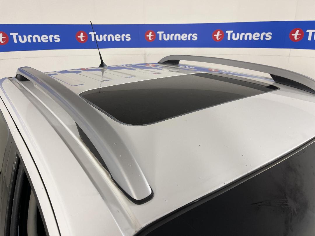 Photo '24' of Nissan Navara