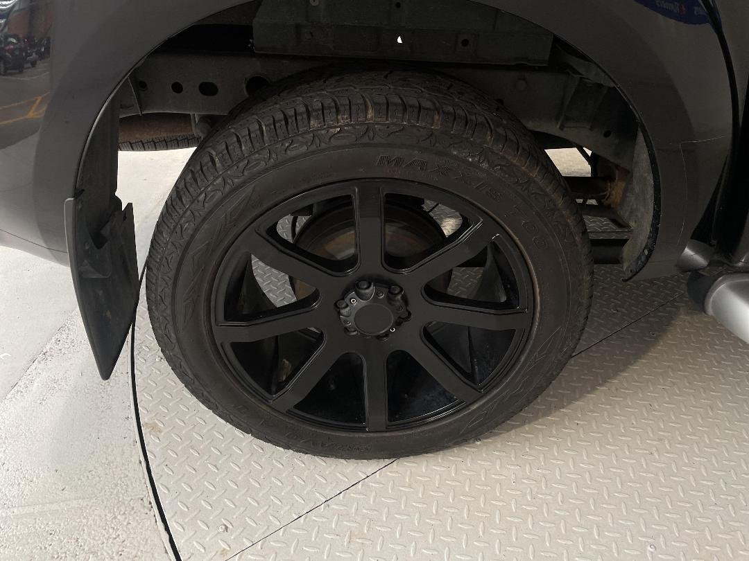 Photo '12' of Nissan Navara