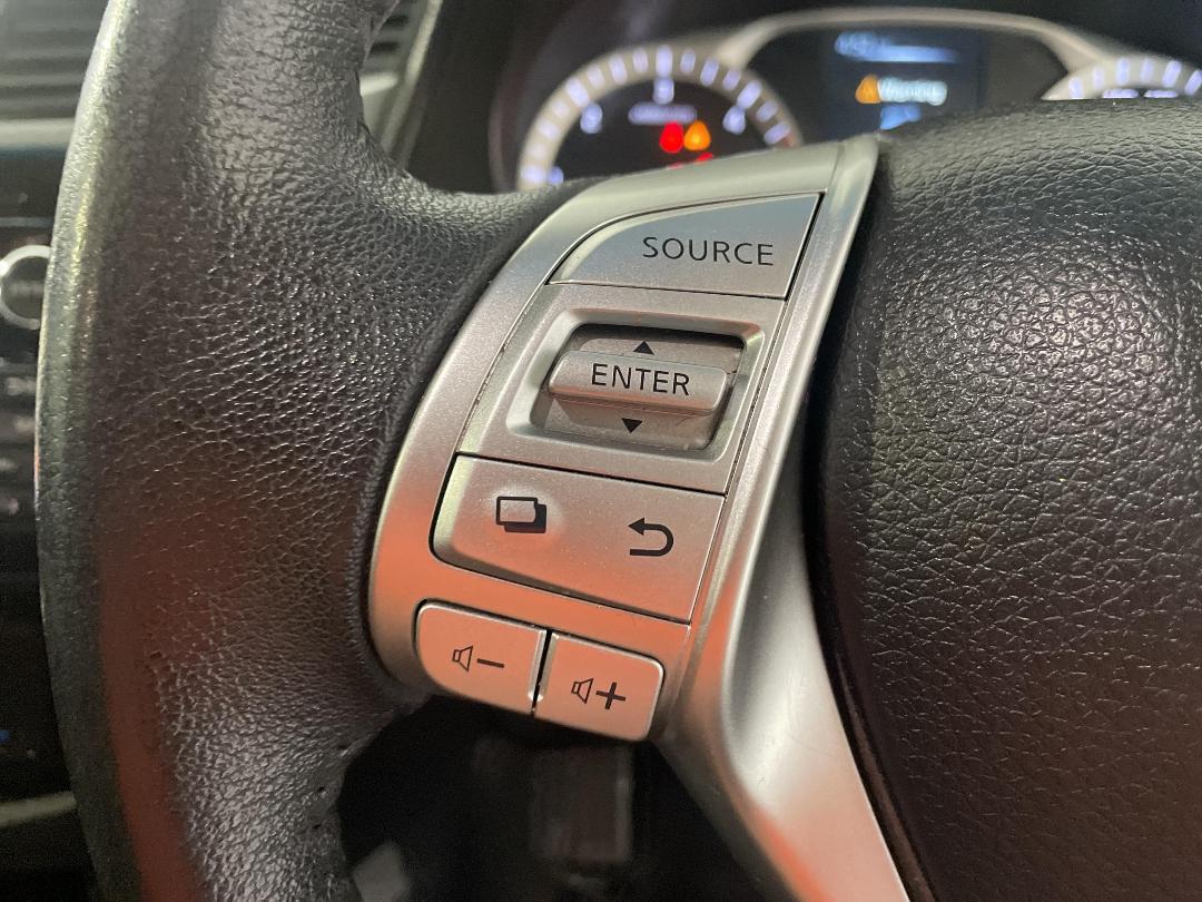 Photo '26' of Nissan Navara