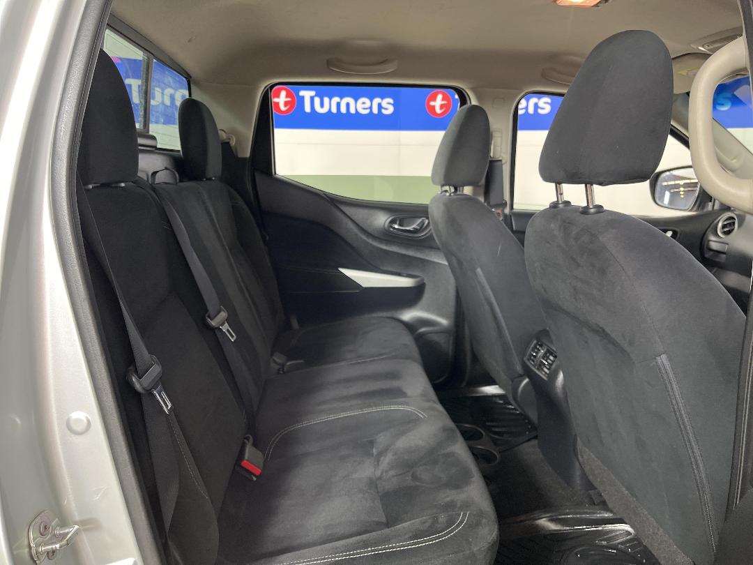 Photo '20' of Nissan Navara Photo '20' of Nissan Navara