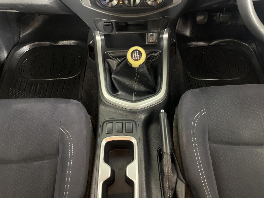 Photo '23' of Nissan Navara Photo '23' of Nissan Navara