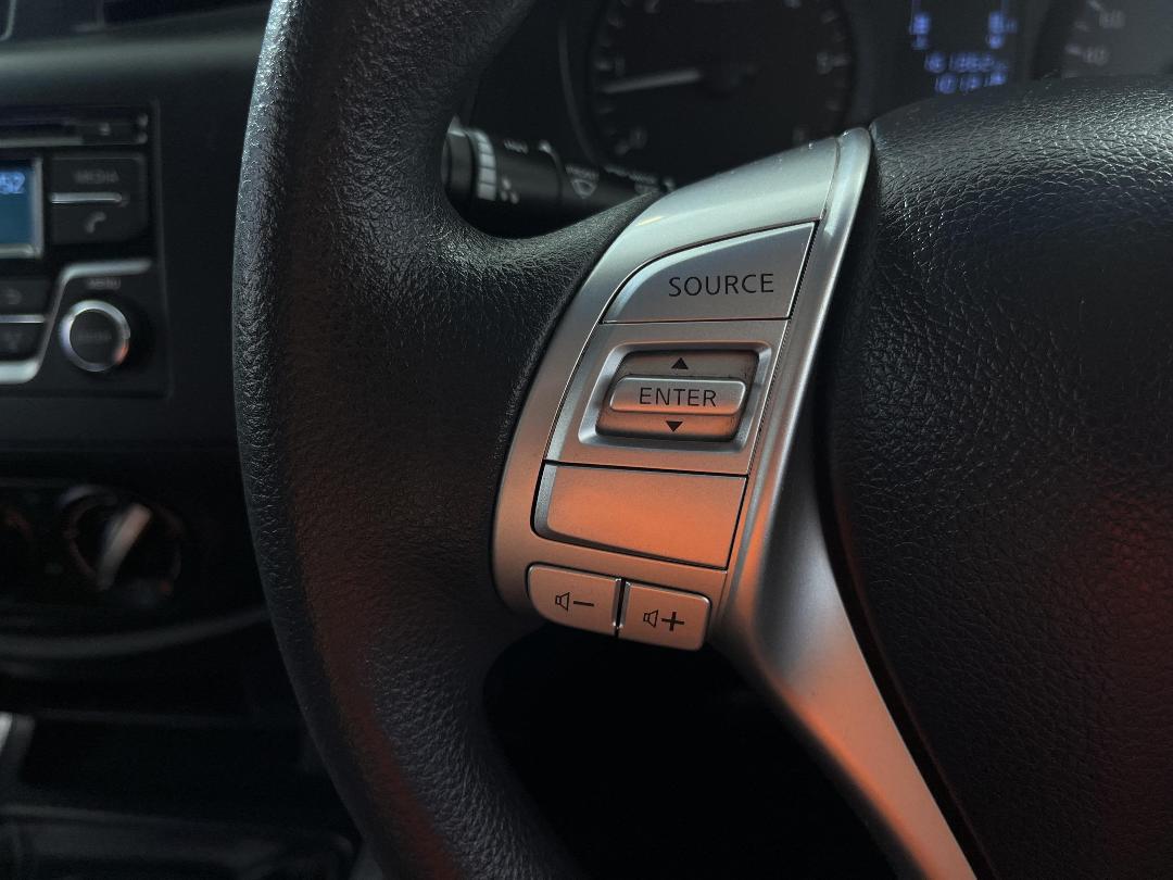 Photo '26' of Nissan Navara Photo '26' of Nissan Navara