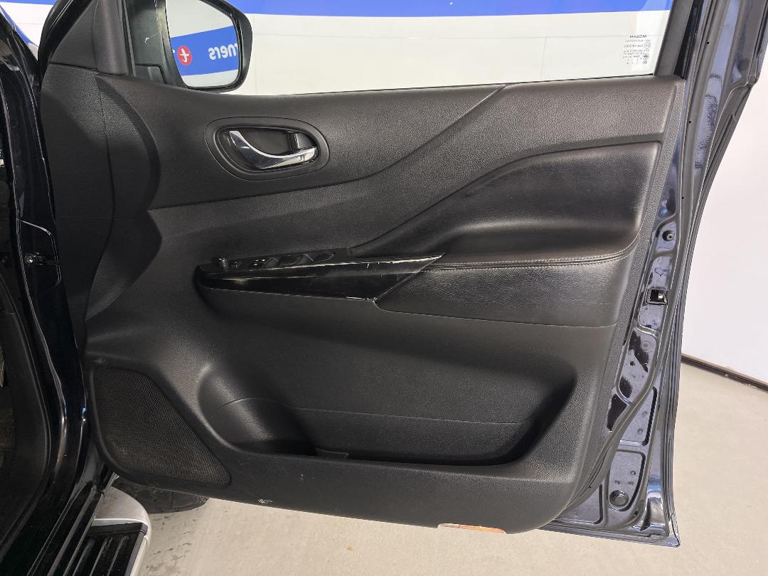 Photo '15' of Nissan Navara Photo '15' of Nissan Navara