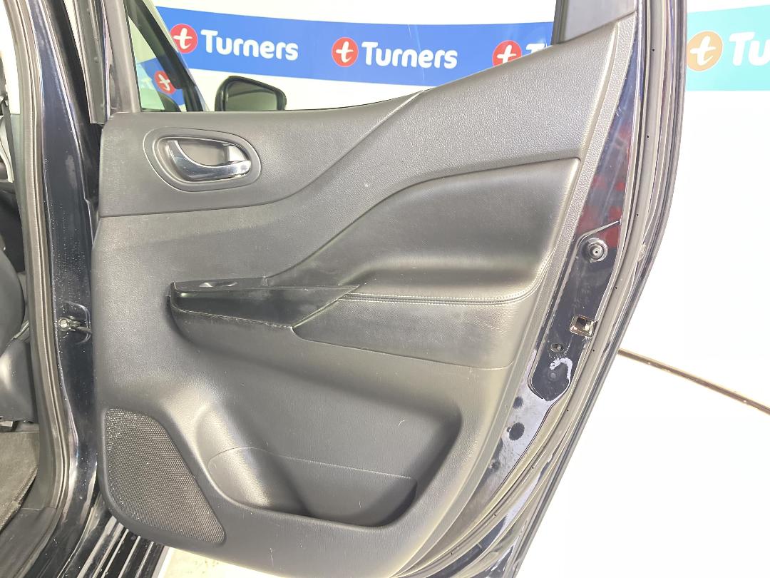 Photo '19' of Nissan Navara Photo '19' of Nissan Navara