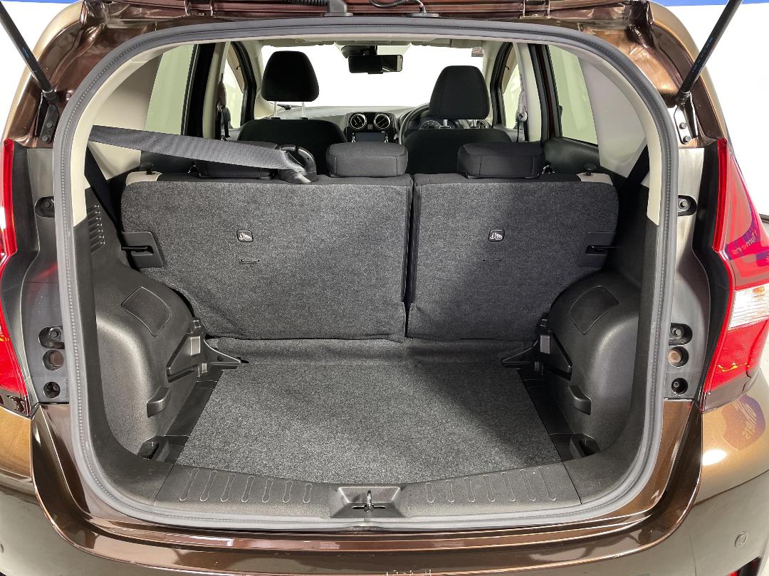 Photo '14' of Nissan Note Photo '14' of Nissan Note