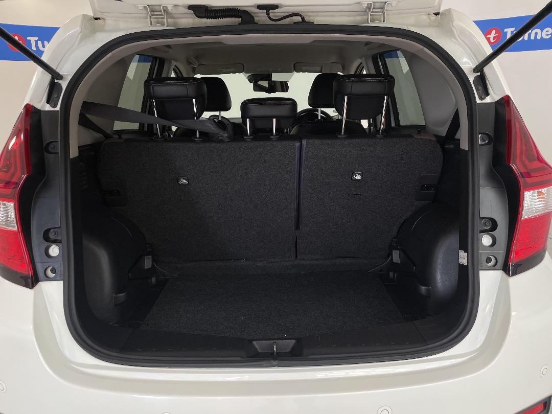 Photo '14' of Nissan Note Photo '14' of Nissan Note