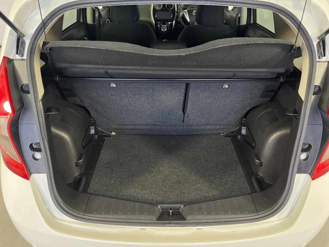 Photo '14' of Nissan Note