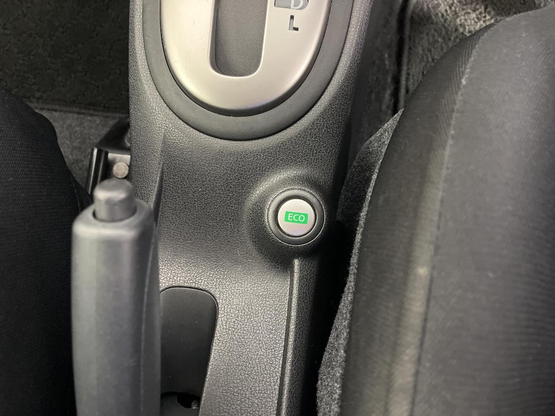 Photo '28' of Nissan Note