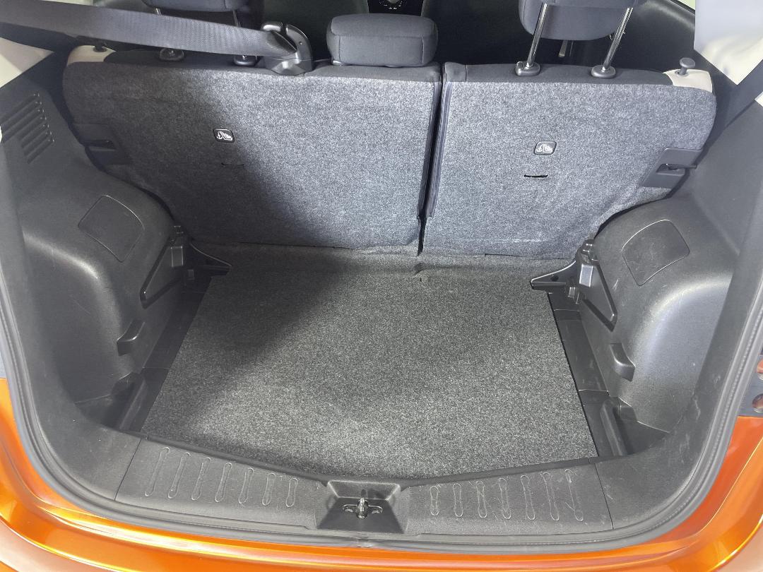 Photo '14' of Nissan Note