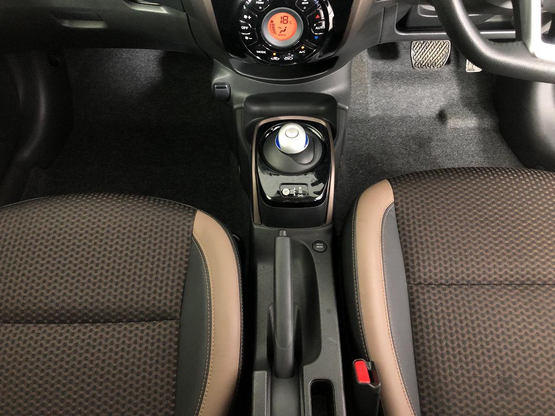 Photo '18' of Nissan Note