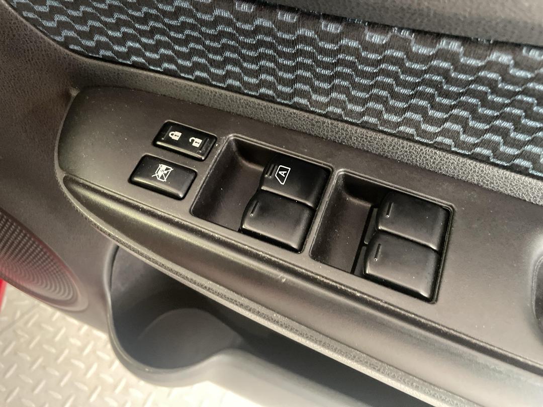 Photo '23' of Nissan Note