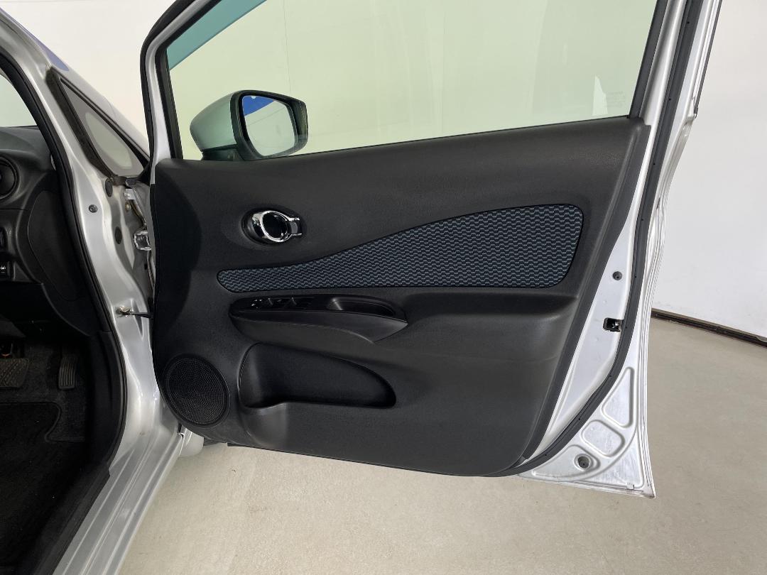 Photo '15' of Nissan Note Photo '15' of Nissan Note