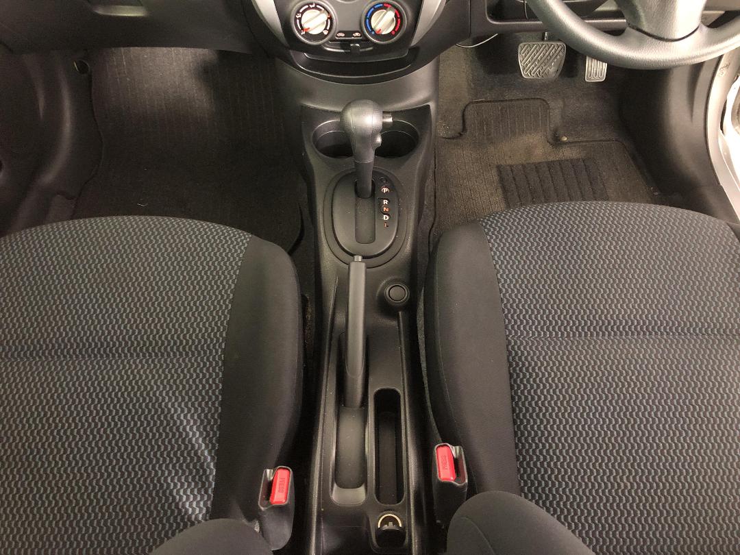 Photo '20' of Nissan Note Photo '20' of Nissan Note