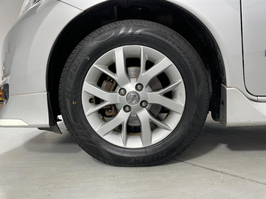 Photo '10' of Nissan Note Photo '10' of Nissan Note