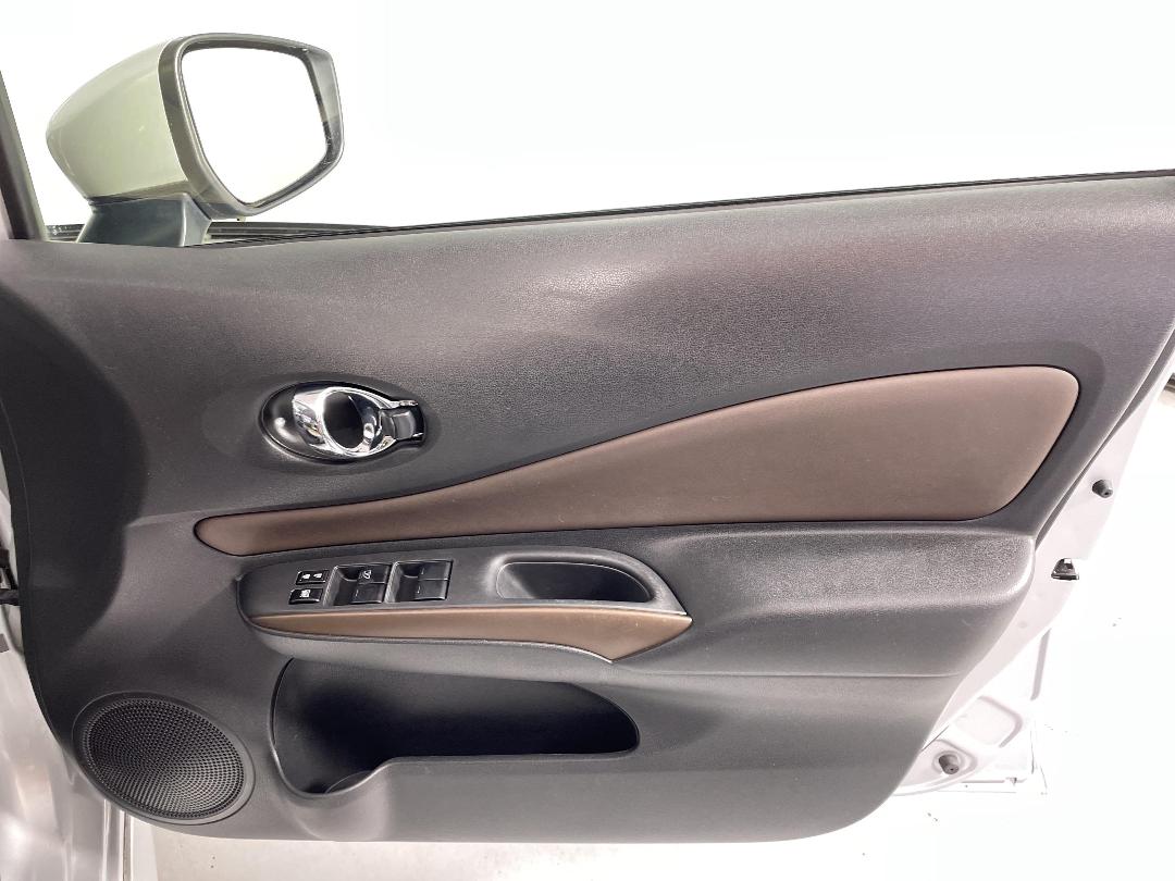 Photo '15' of Nissan Note Photo '15' of Nissan Note