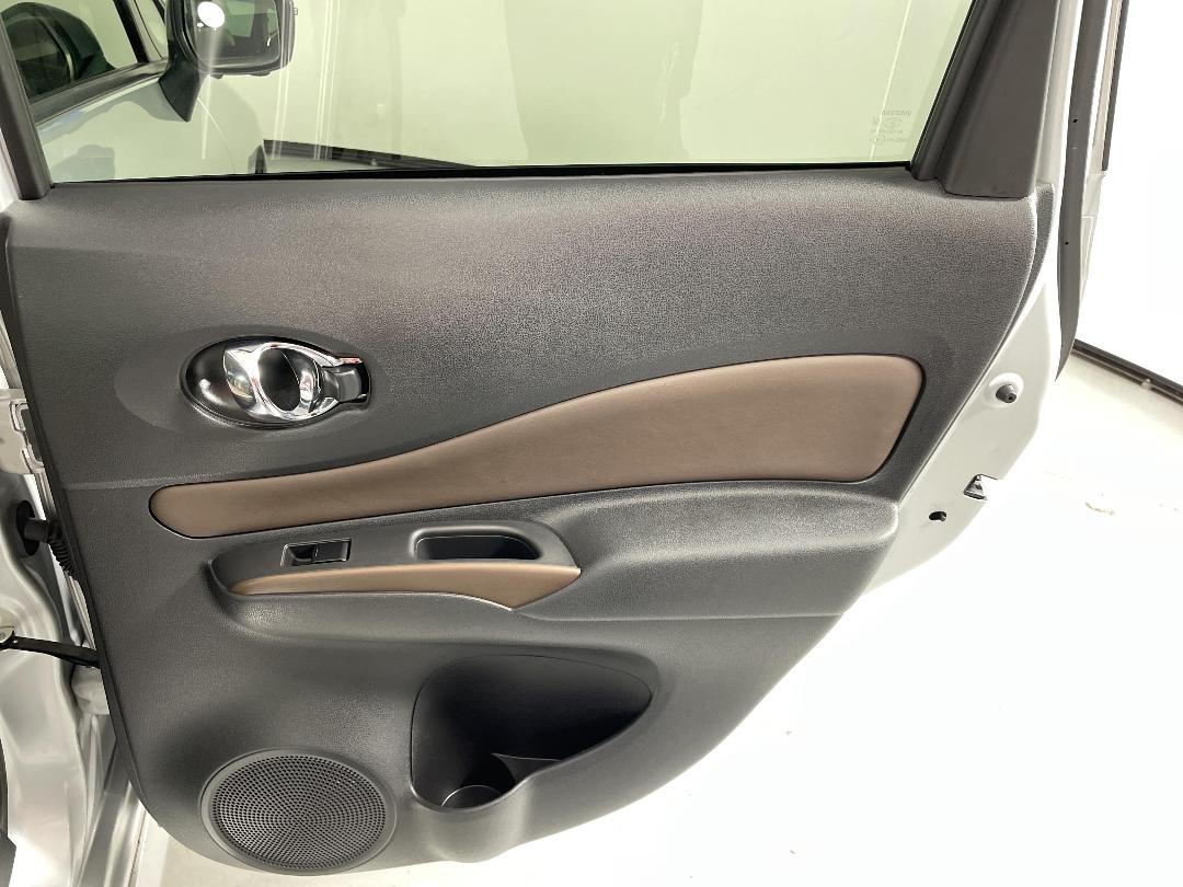 Photo '19' of Nissan Note Photo '19' of Nissan Note