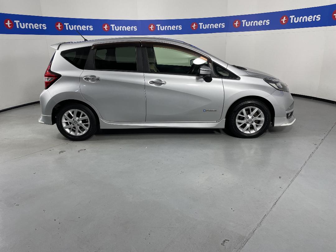 Photo '23' of Nissan Note Photo '23' of Nissan Note