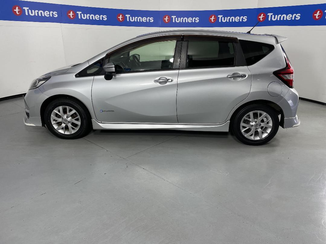 Photo '24' of Nissan Note Photo '24' of Nissan Note