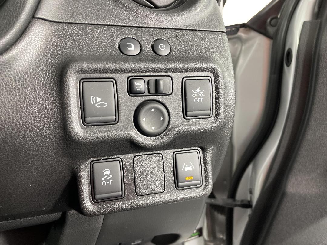 Photo '28' of Nissan Note Photo '28' of Nissan Note