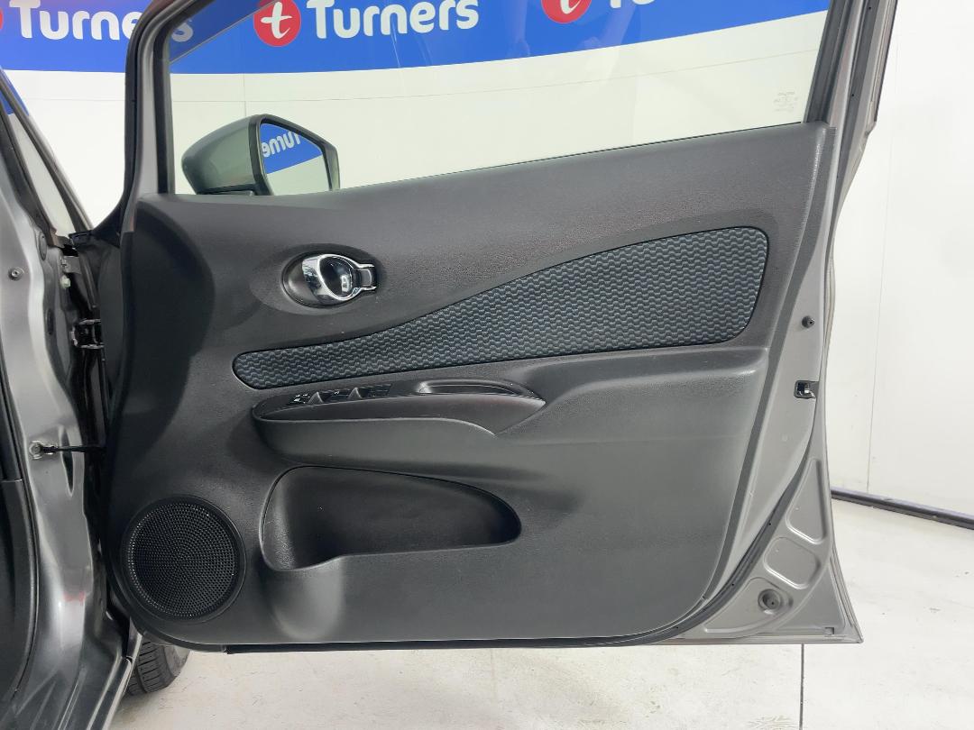 Photo '15' of Nissan Note