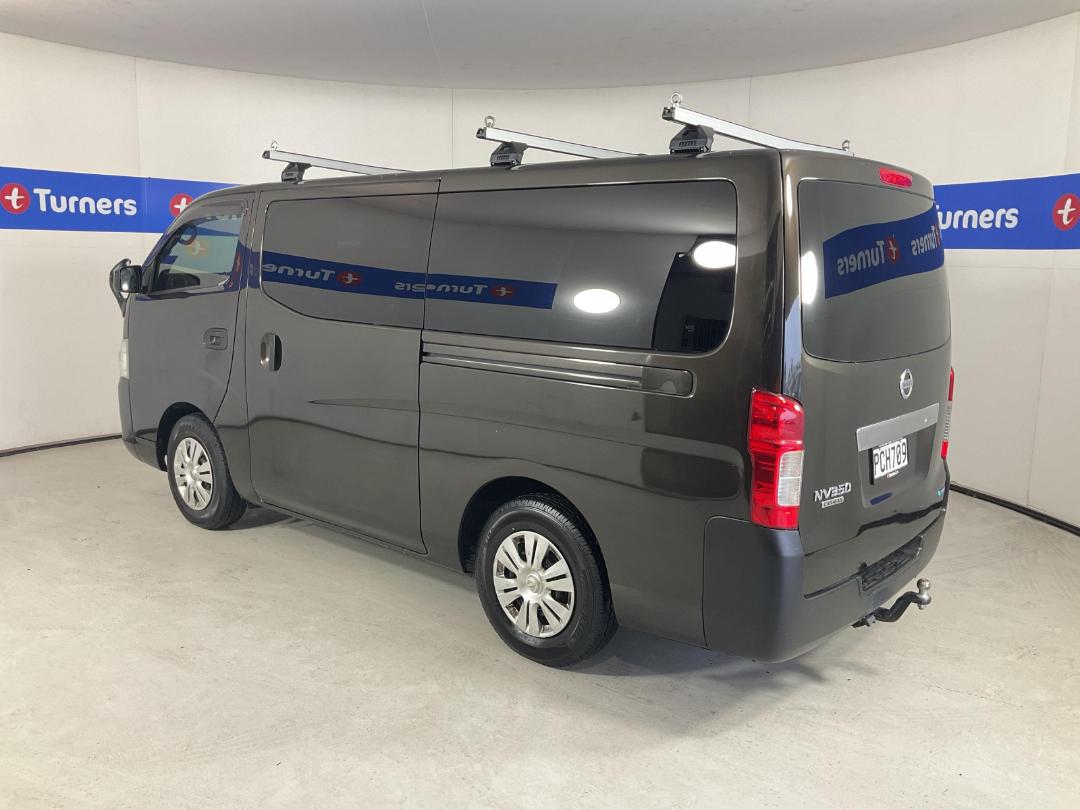 Photo '5' of Nissan NV350 Photo '5' of Nissan NV350