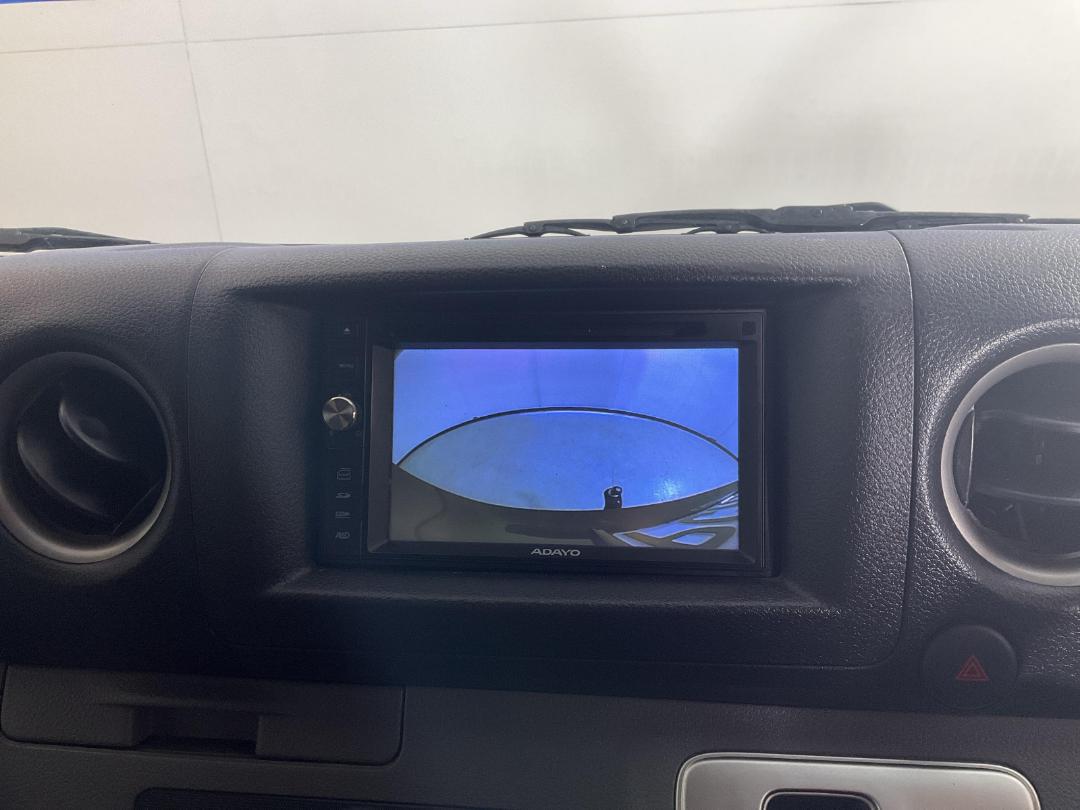 Photo '26' of Nissan NV350 Photo '26' of Nissan NV350