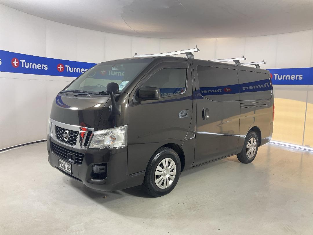 Photo '4' of Nissan NV350