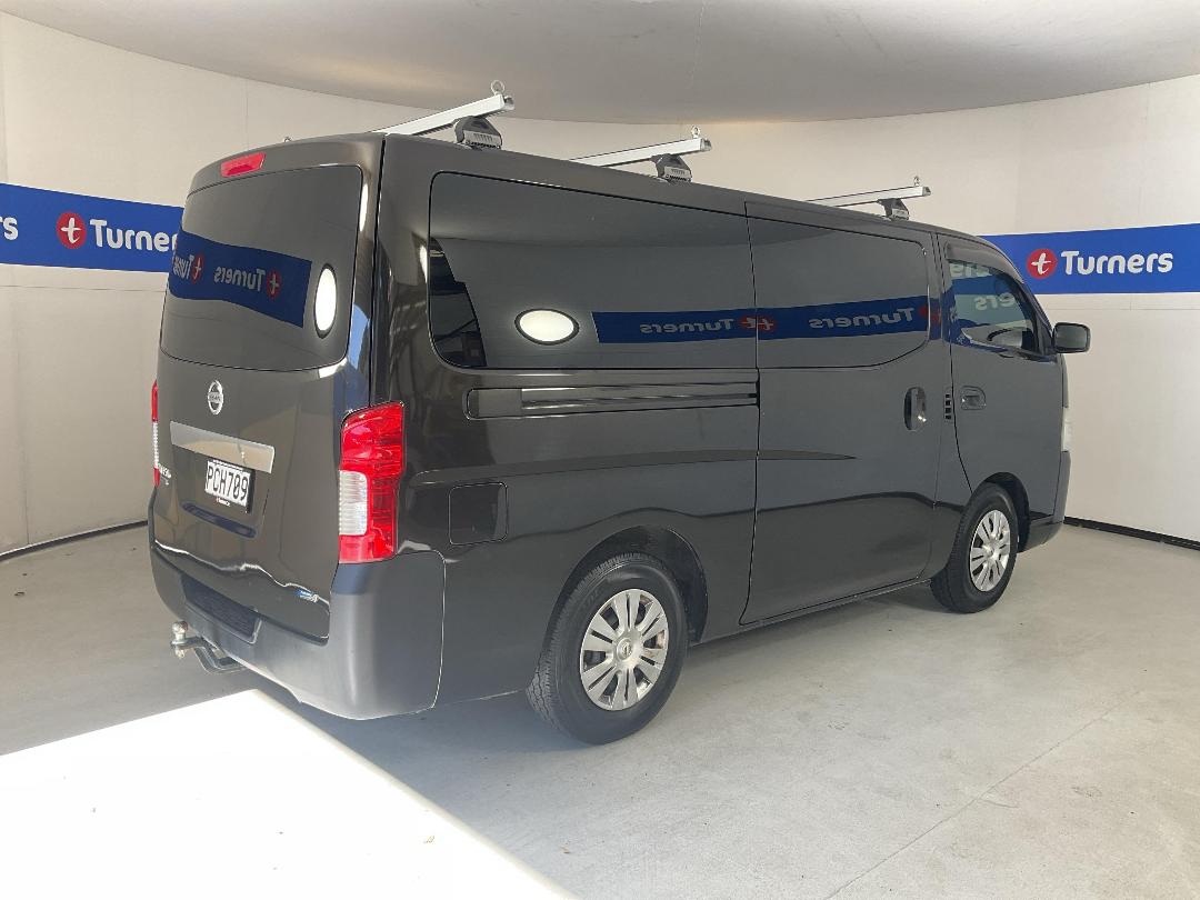 Photo '7' of Nissan NV350